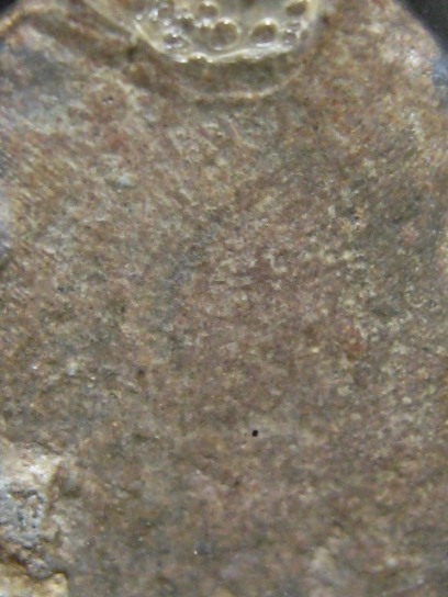 พระปิดตา เนื้อตะกั่วสนิมแดง กรุวัดสุวรรณ จ.อ่างทอง ราคาเบา ๆ อยู่ในเลี่ยม