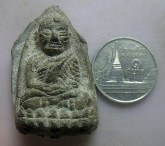 **วัดใจ**หลวงปู่ทวดเนื้อว่านหลังเจดีย์ กรรมการ ฝังตะกรุด 9 ดอก อาจารย์นอง วัดทรายขาว ปี ๒๕๓๕**สวยๆ