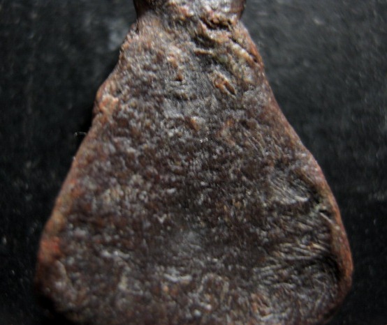 พระท่ากระดานน้อย กรุศาลเจ้า เนื้อตะกั่วสนิมแดง จ.ราชบุรี สนิมแดงดี