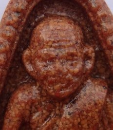 หลวงพ่อเงิน เนื้อกระเบื้องหลังคาโบสถ์ 3องค์เคาะเดียว 