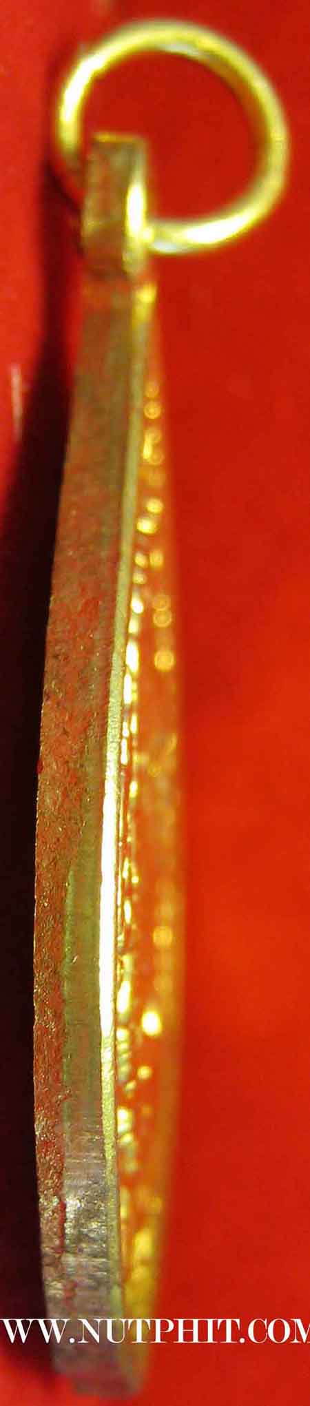 เทพเจ้าแห่งเมืองแกลง จังหวัดระยอง เหรียญหลวงปู่คร่ำ วัดวังหว้า*136