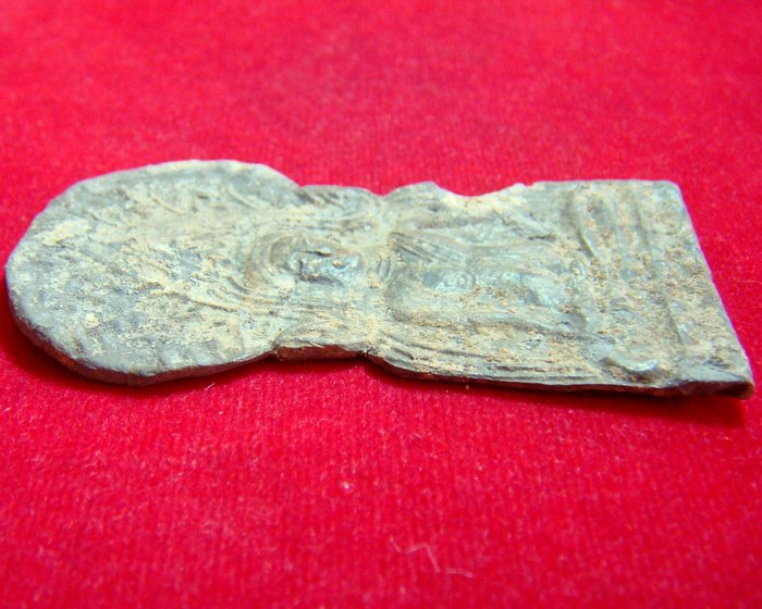 พระซุ้มกระโดดร่ม กรุวัดราชบูรณะ จ.พระนครศรีอยุธยา