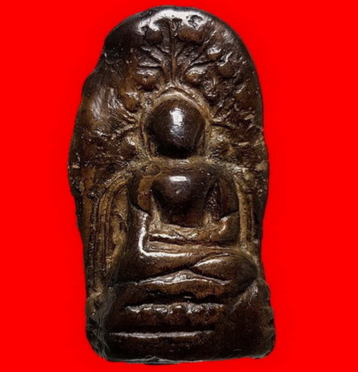 พระคงเขียวคราบเหลืองกรุเก่า สวยตามภาพ มีหักซ่อมมาครับท่าน พุทธคุณเหมือนเดิม