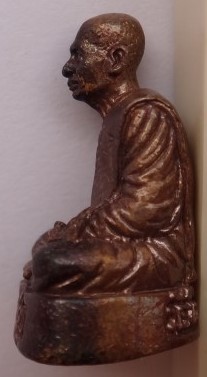 รูปหล่อหลวงปู่ศุข ออกวัดหัวตะพานปี 47 เคาะเดียว100