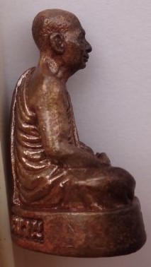 รูปหล่อหลวงปู่ศุข ออกวัดหัวตะพานปี 47 เคาะเดียว100