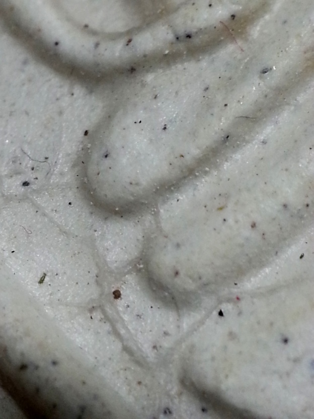 พระสมเด็จวัดระฆังฯ รุ่น 214 ปีเกิด พ.ศ.2545 ( พิมพ์ใหญ่ทรงนิยม ) " เกศเอียงทะลุซุ้ม " พร้อมกล่องเดิม