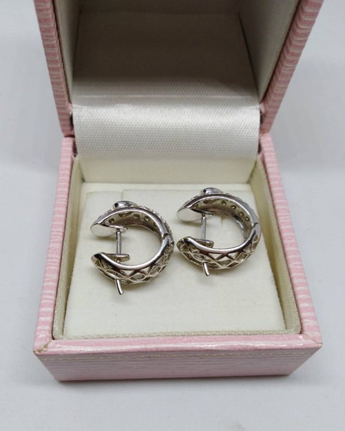 ต่างหูเพชร 1 คู่ สภาพดี ทองคำ นน.5.91 กรัม