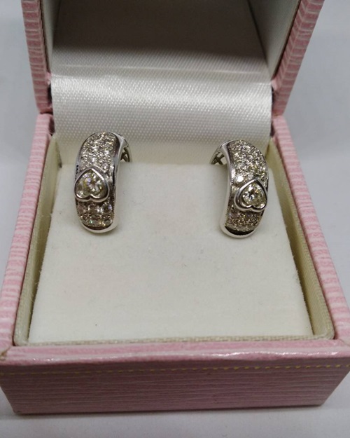 ต่างหูเพชร 1 คู่ สภาพดี ทองคำ นน.5.91 กรัม