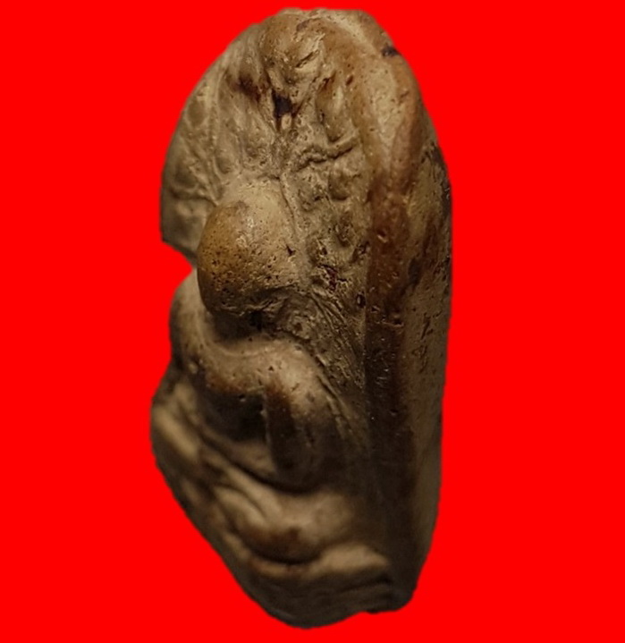 พระคงกรุเก่าเนื้อบิ่นเดิมจากกรุ พระสวยได้ฟอร์โพธิ์เด้งตามภาพ พระแท้รับประกันตลอดชีพ