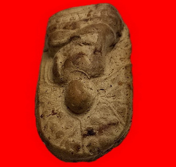 พระคงกรุเก่าเนื้อบิ่นเดิมจากกรุ พระสวยได้ฟอร์โพธิ์เด้งตามภาพ พระแท้รับประกันตลอดชีพ