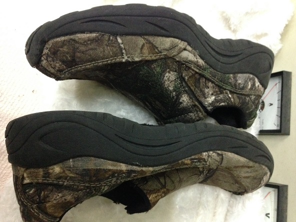 รองเท้า slip on เบอร์ 41 ยาว 26 cm ราคาพร้อมจัดส่งครับ