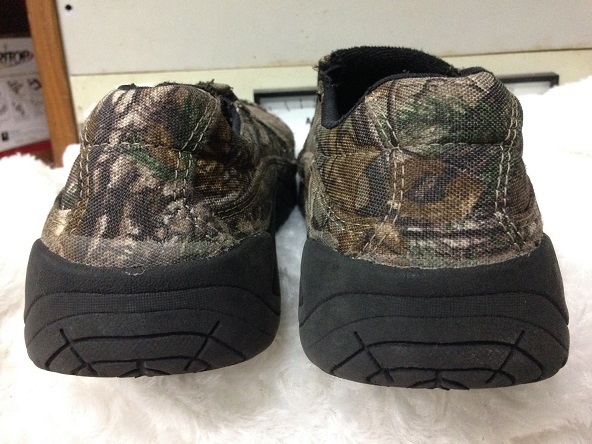 รองเท้า slip on เบอร์ 41 ยาว 26 cm ราคาพร้อมจัดส่งครับ