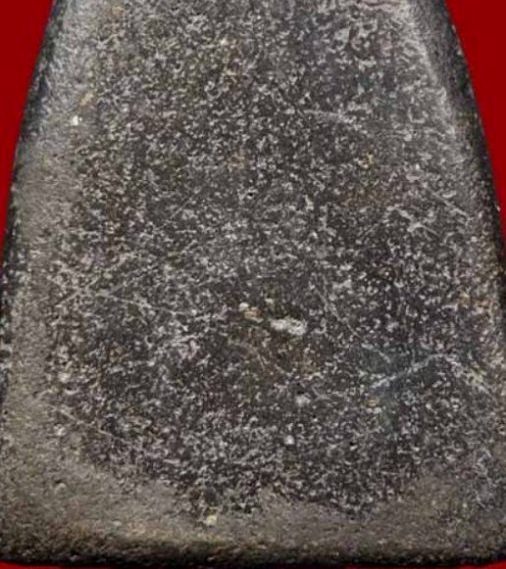 พระพิมพ์บัวเล็บช้าง เนื้อดิน กรุวัดชนะสงคราม กรุงเทพฯ 