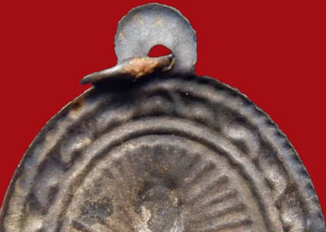 เหรียญหน้ากากหลวงพ่อโสธร เนื้อทองเหลืองลงยา ปี2482 วัดโสธรฯ จ.ฉะเชิงเทรา ห่วงเชื่อมอยู่ครบ