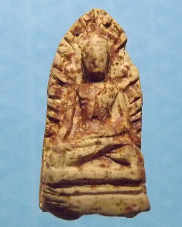 พระรอดกรุหนองตอง(เวียงมะโน)วัดพระเจ้าเหลื้อม อ.หางดง จ.เชียงใหม่