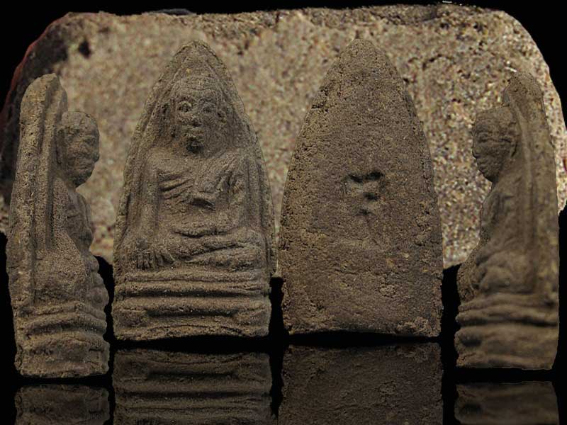 หลวงพ่อทวดนวล วัดตุยง จ.ปัตตานี ปี 2507 พิมพ์ขาโต๊ะใหญ่