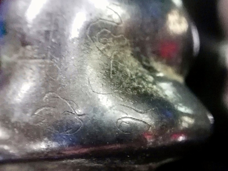 พระปิดตา หลวงปู่จันทร์ วัดบ้านยาง จ.นครปฐม พิมพ์หูกระต่าย เนื้อเมฆพัด