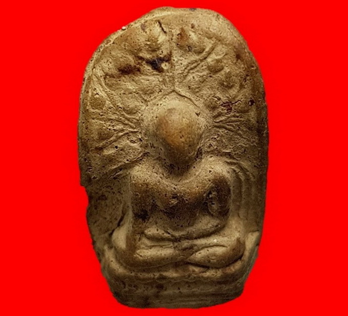 พระคงกรุเก่า พระยอดนิยมสกุลลำพูนฟอร์มตรงองค์ล่ำหนา ตำหนิชัดเจน พระปิ่นเดิมด้างขวาองค์พระ รับประกันแท