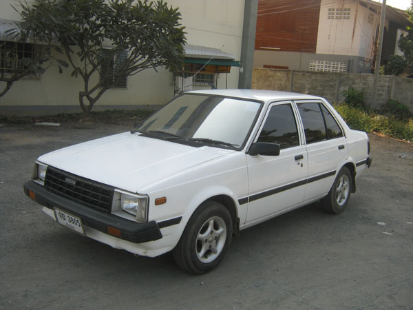 NISSAN SUNNY B-11 เคาะแรกแดง