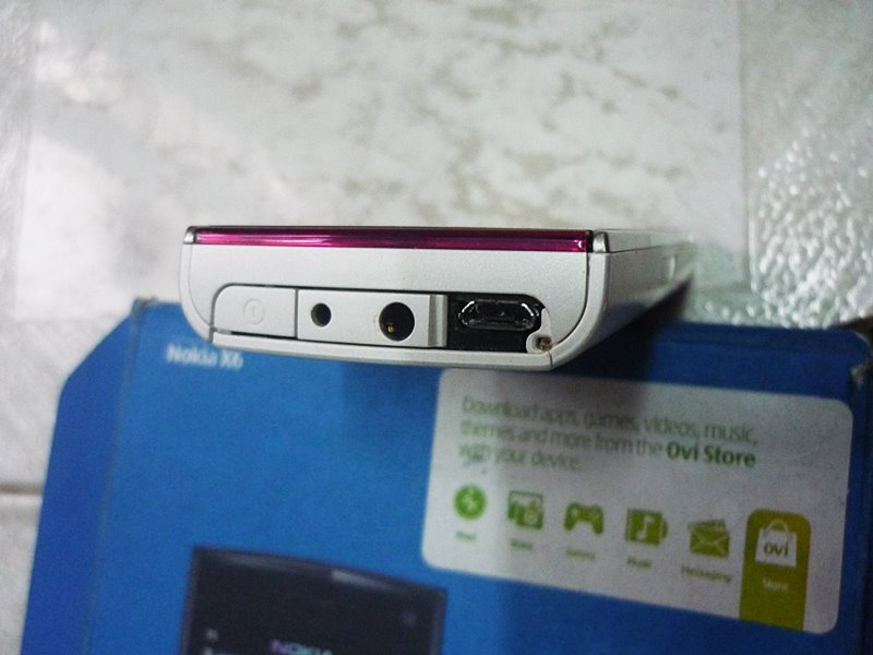 ขายโทรศัพท์ Nokia รุ่น X6 สภาพ 99% พร้อมกล่องเดิม
