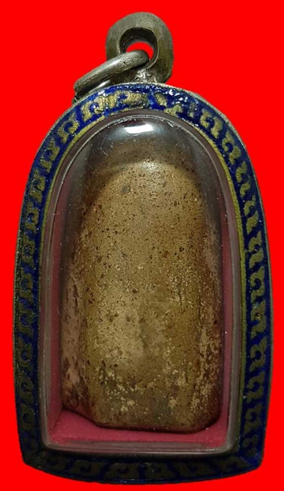 พระคงกรุเก่า ลำ่หนาหลังอูม ฟอร์มตรงสวย พระแท้ 1300 ปีเป็นอย่างน้อยหายากครับท่าน