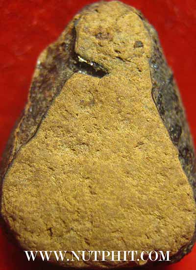 พระปิดตารุ่นแรก ลป.เหรียญ วัดหนองบัว กาญจนบุรี หลังกระดาษสา สวยสมบูรณ์+บัตรรับรองพระแท้*155