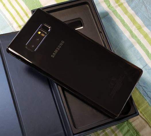 Samsung NOTE8 สีดำ สวยมาก มือเดียว พร้อมกล่องเดิม + แถมเคสและฟิลม์ focus