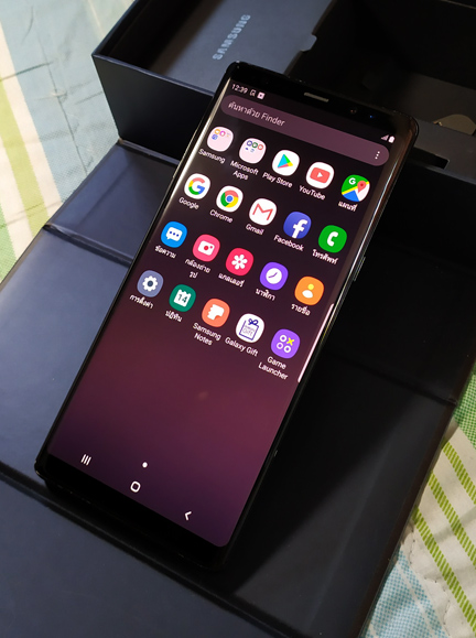Samsung NOTE8 สีดำ สวยมาก มือเดียว พร้อมกล่องเดิม + แถมเคสและฟิลม์ focus