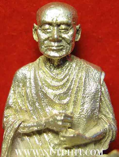 88*รูปหล่อสมเด็จพุฒาจารย์โต พ.ศ.๒๕๓๓ เนื้อเงินแท้ 2 โค๊ต สวยกริ๊บยันกล่องเดิม ๆ 