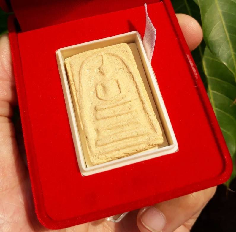 พระสมเด็จเกศรังสี...เนิ้อดี-พิมพ์สวย "เจ้าคุณเที่ยง"ปลุกเสกวัดระฆัง