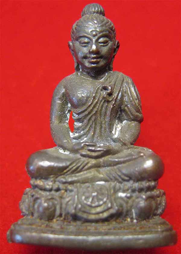 ขายขาดทุน!!! พระกริ่งประทานอภัยรุ่นสองปี ๓๔ (หลวงปู่คร่ำ ปลุกเสก) วัดป่าประดู่ ระยอง 9 องค์(เนื้อเงิ