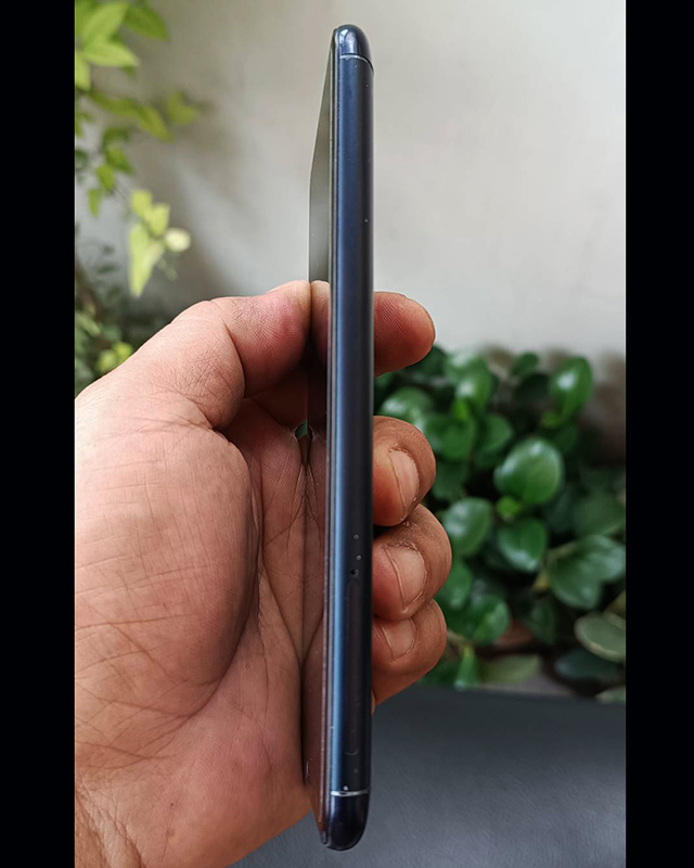 ขาย ASUS Zenfone Max Plus (M1) เครื่องเปล่าใช้เองมือเดียว ไม่เคยซ่อม สภาพยังใช้งานได้ดี แต่จอร้าว (ต