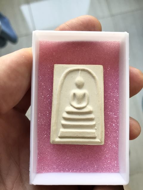 สมเด็จพุฒาจารย์ (โต พรหมรังสี) วัดใหม่อมตรส บางขุนพรหม กรุงเทพฯ เนื้อผงพิมพ์ใหญ่พิเศษ(จัมโบ้) ปี2539