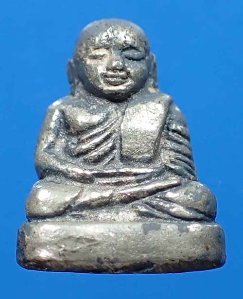 แค่องค์เดียวราคาก็ท่วมแล้วครับ หลวงพ่อเงิน 3 องค์ สวยกริ๊บยันกล่อง*204