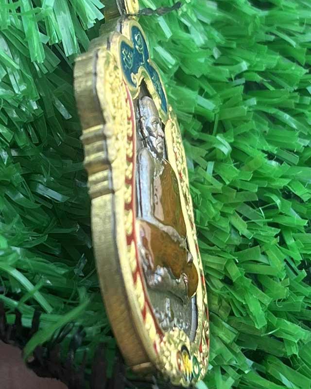 หลวงพ่อพัฒน์ ปุญฺญกาโม วัดห้วยด้วน จ.นครสวรรค์ ชุด 3 เหรียญ เบาๆต้อนรับปีใหม่