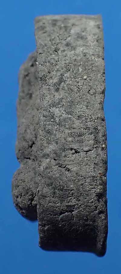 ขายขาดทุน!!!พระปิดตาหลวงปู่เฮี้ยง วัดป่าฯ พ.ศ.๒๕๐๘ พิมพ์ปีกกว้างหลังแบบ+บัตรรับรองพระแท้*188