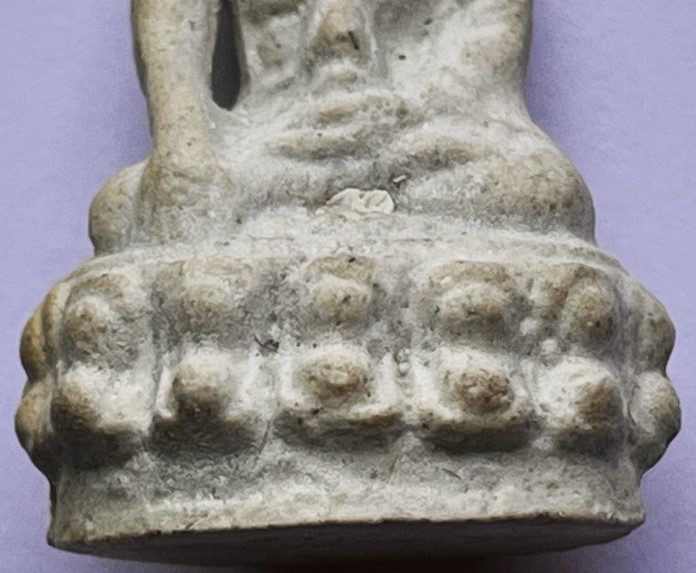 พระกริ่งสิทธิพร วัดขุมข้าว จ.นครนายก เนื้อผง กริ่งดัง เคาะเดียว