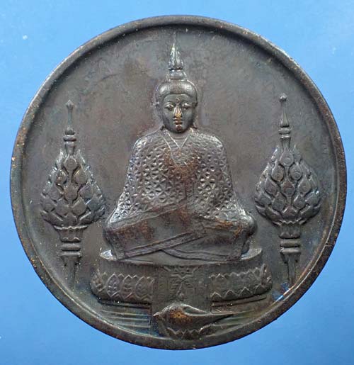 เหรียญพระแก้วมรกต ภปร.รุ่นแรก ครบชุด ๓ องค์ สุดยอดเกจิฯทั่วฟ้าเมืองไทย พ.ศ.๒๕๒๕+บัตรรับรองพระแท้*223