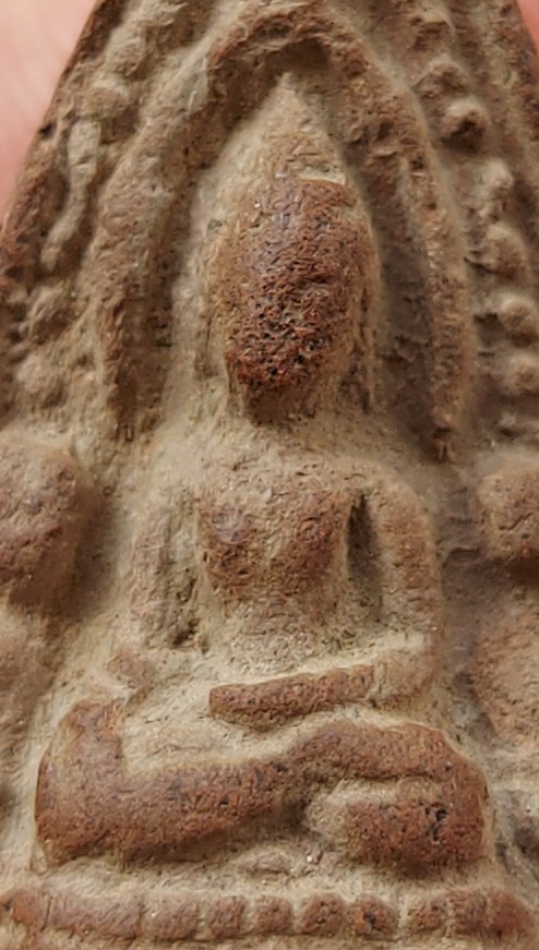 พระเลี่ยง กรุวัดดอนแก้ว ลำพูน