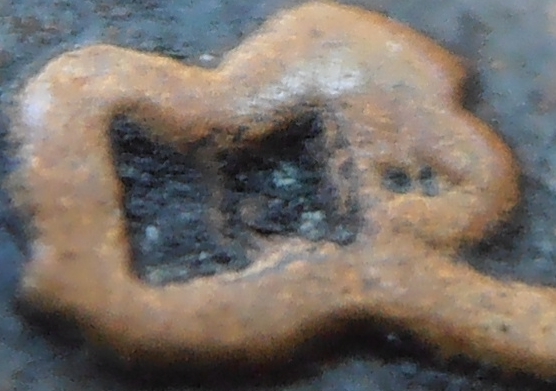 เหรียญหลวงพ่อแดง วัดเขาบันไดอิฐ รุ่น ๒