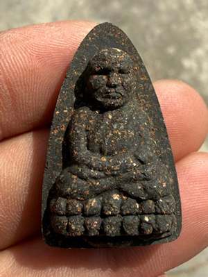 !!! 100 องค์ !!! พระหลวงพ่อทวด วัดห้วยมงคล พิมพ์เตารีด หลังยันต์ ปี 2548