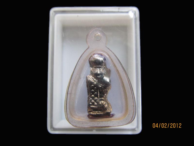 นางกวัก กะหลั่ยทอง เลี่ยมพร้อมใช้ เหมือนเดิมครับรอบนี้เริ่ม20บาท EI.60