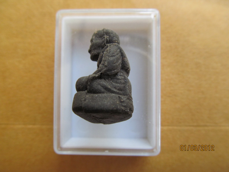 พระหลวงพ่อทวด เนื้อว่านลอยองค์ ไม่ทราบที่ครับ เริ่ม20บาท **189