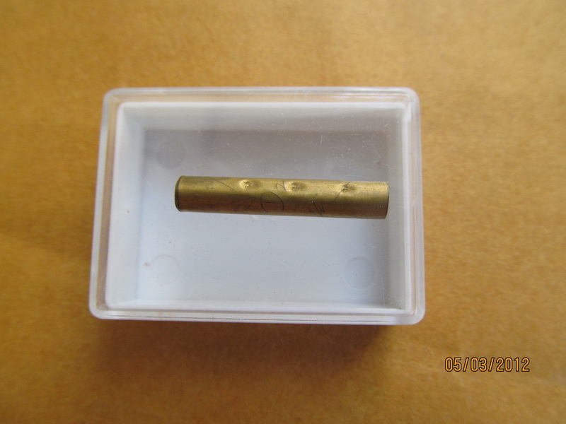 ตะกรุดสาลิกาจารชัดตอกสามโค๊ตไม่ทราบวัดครับ เริ่ม20บาท BB134