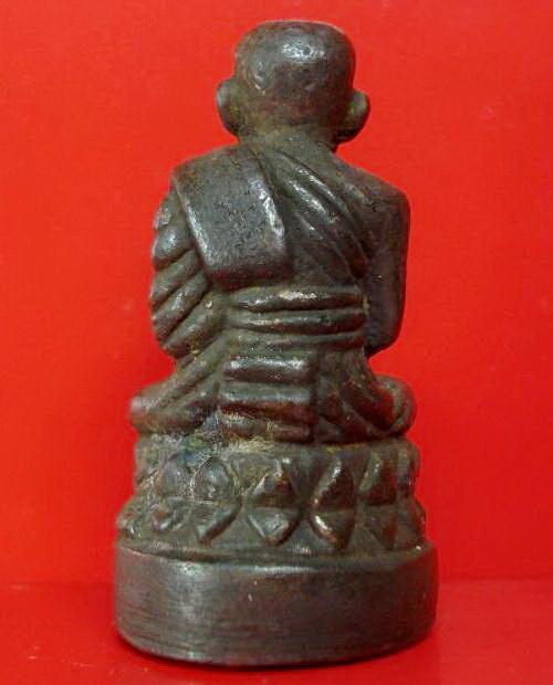 หลวงปู่ทวดบัวรอบ ก้นลายเซ็นต์ ญสส.๘๔ เจริญปลอดภัย ๗ รอบ พ.ศ.2540 สมเด็จญาณสังวร พร้อมกล่องเดิม