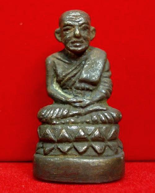 หลวงปู่ทวดบัวรอบ ก้นลายเซ็นต์ ญสส.๘๔ เจริญปลอดภัย ๗ รอบ พ.ศ.2540 สมเด็จญาณสังวร พร้อมกล่องเดิม