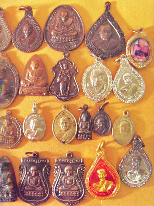 รวมพระ(หลวงพ่อทวด) 70 องค์