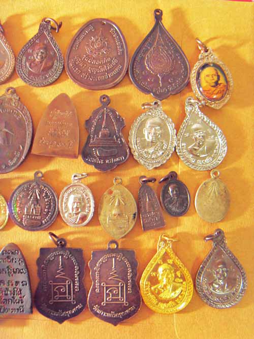 รวมพระ(หลวงพ่อทวด) 70 องค์