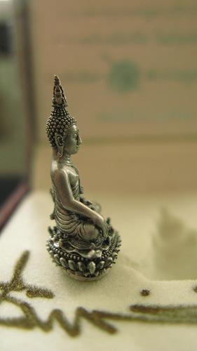 พระพุทธประทานยศบารมี เนื้อเงิน พิมพ์เล็ก เลขสวย