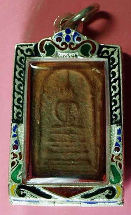 สมเด็จฐานคู่ ลพ.โหน่ง เต็มฟอร์ม จ.สุพรรณบุรี